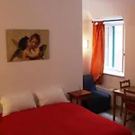 Hella Ibernesi 23 Fori Imperiali Inn, New Gestion!